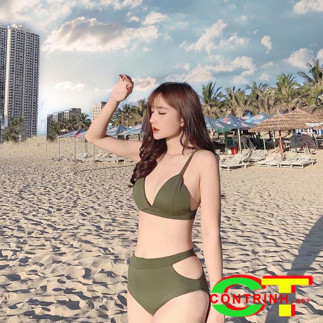 Ảnh Linh Hương Luz mặc bikini khoe thân hình nóng bỏng